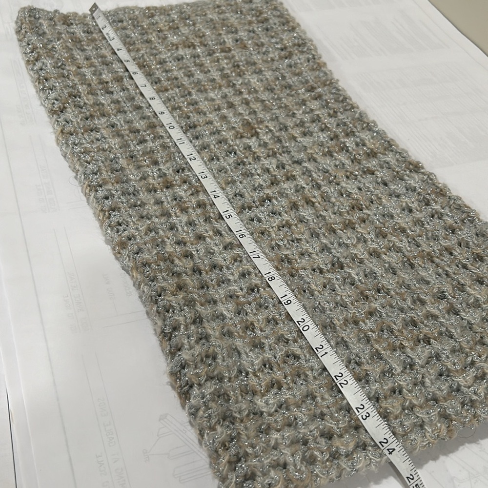 Scarf - Picture 4 of 5